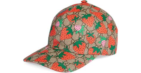 casquette gucci fraise .